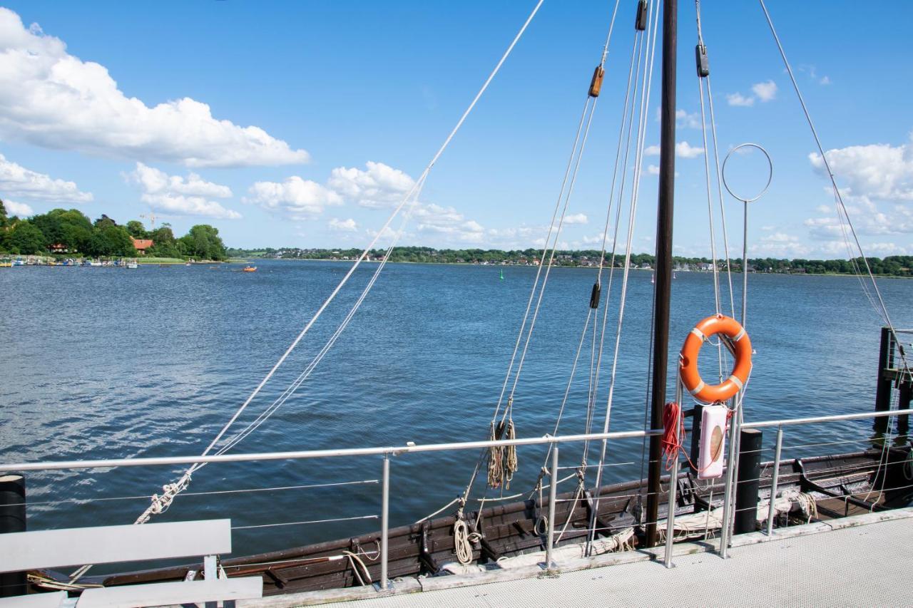 Island-Dreams Hausboot Cecilie Lägenhet Schleswig Exteriör bild