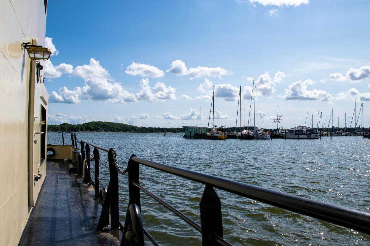Island-Dreams Hausboot Cecilie Lägenhet Schleswig Exteriör bild