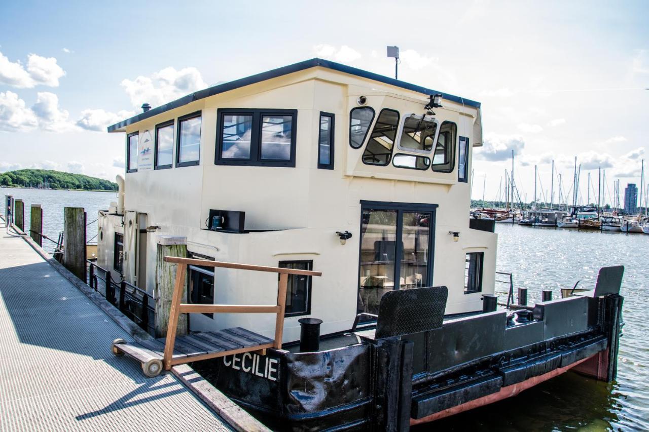 Island-Dreams Hausboot Cecilie Lägenhet Schleswig Exteriör bild
